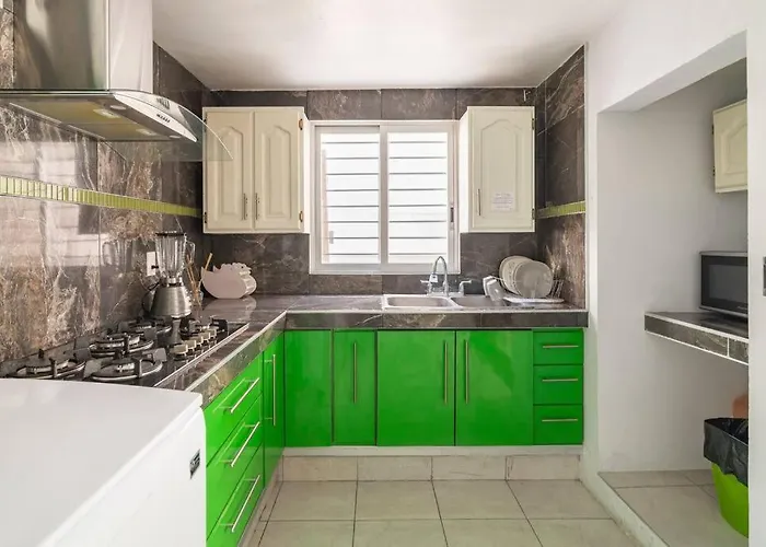 Donovan, Confortable Con Bano Privado Apartment